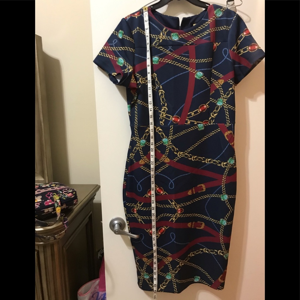 Dress - Picture 3 of 3